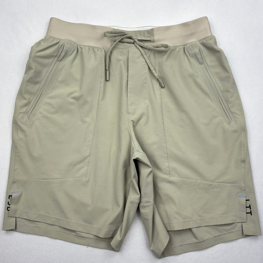 Lululemon Mens Small Khaki Tan License to Train LTT 7 Linerless Shorts LM7APYS S